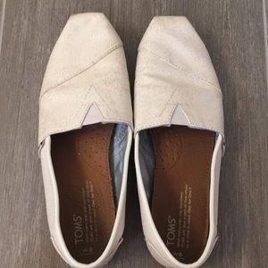 White Shimmery Toms